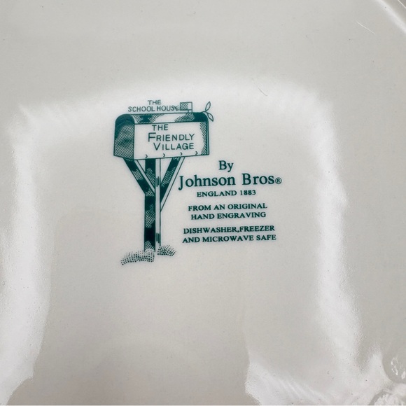 Johnson Bros The Friendly Village 9 3/4 inch Dinner Plate - Picture 4 of 5